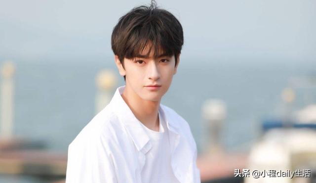 5位被网剧捧红的男星，张新成和林一红到发紫，而他凉的比红还快