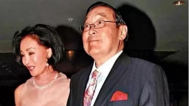 都是生下三女一子，赌王原配凄婉半生，何莉莉