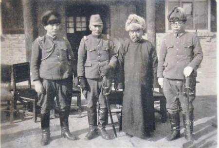 东北最大的汉奸，曾亲手枪杀一名日军大佐，后