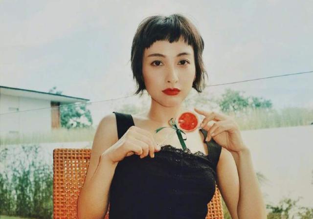 同样主持《快本》，谢娜那么走红吴昕那么无感，两人到底差了什么