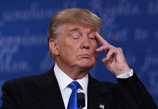 无视行政命令，特朗普话音刚落，推特就给其贴