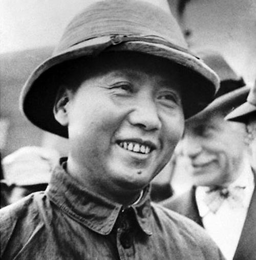 重庆谈判时，周恩来说：如果没有刘斐帮忙，我