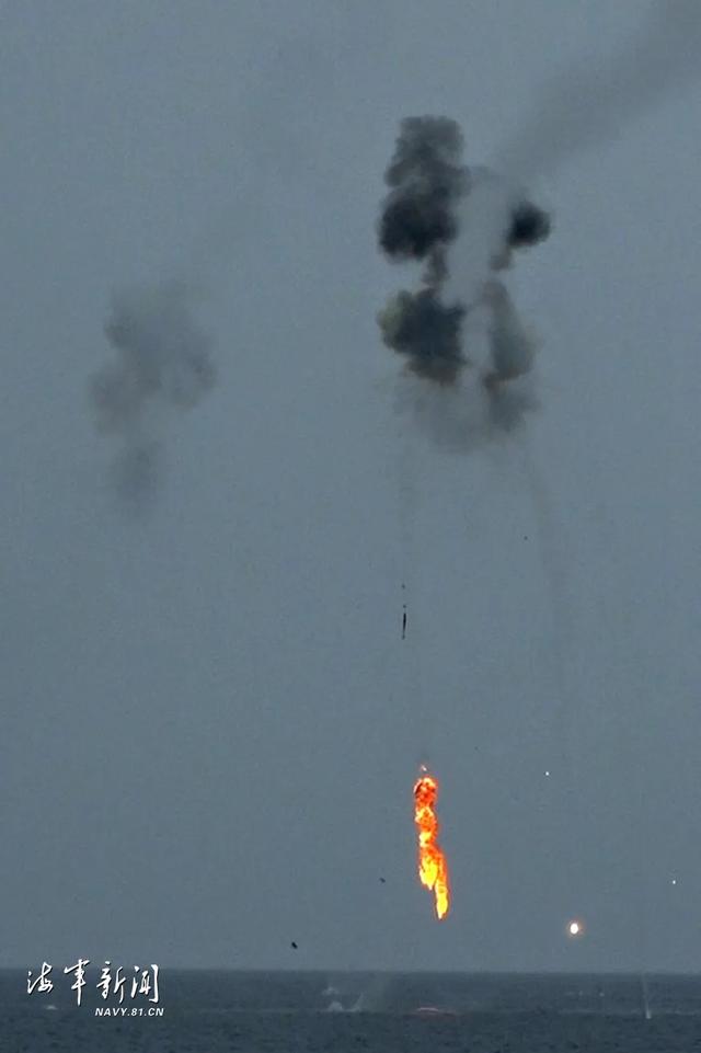 砺剑黄海，战舰火力全开