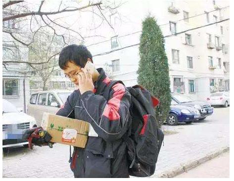 丰巢是顺丰的，但为什么顺丰却基本不用？都是其他快递用