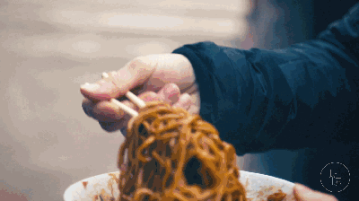 武汉地道美食，金色的味道，来自热干面的魅力