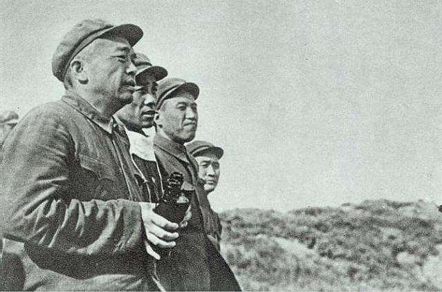 第一任国防部长，没有亲生儿女，3次修改遗嘱最