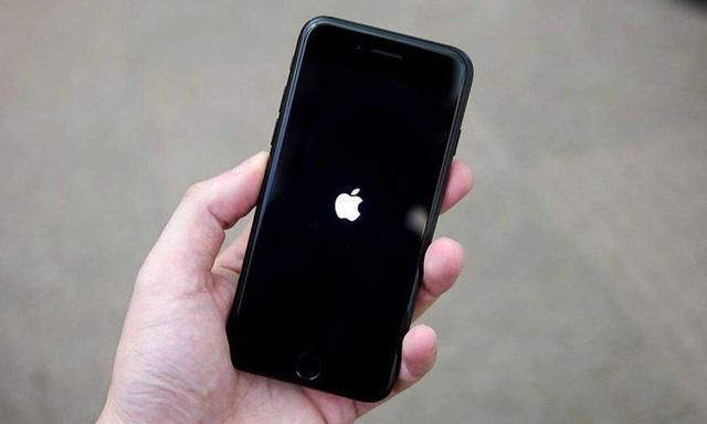 苹果ios13系统更新！期待的新功能来了，却被果粉