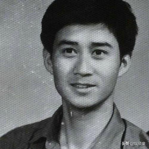 父亲节之时，郎朗、王宝强多位艺人晒出父亲照片：这是在比帅吗？