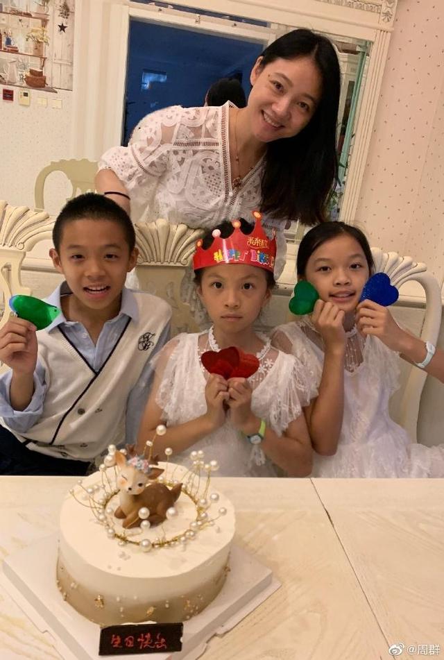 名嘴周群清晨发长文感叹，疑似婚姻出现变故，