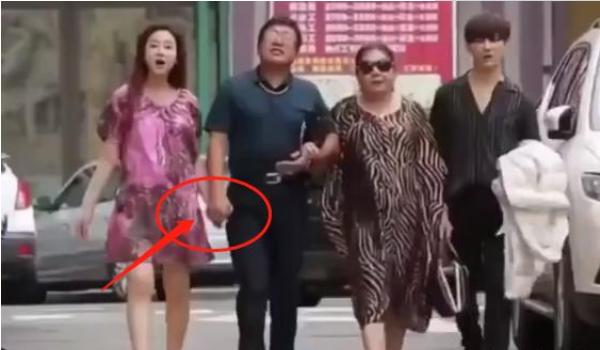 出演《色即是空》身价飙升，42岁女神嫁网红，真爱前一切都是"渣"