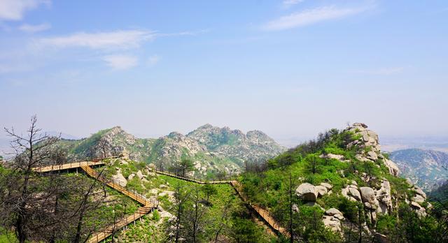 高标北镇,秀耸辽西,大美医巫闾 高标北镇,秀耸辽西,大美医巫闾