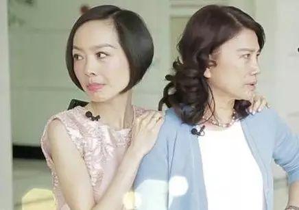 董明珠也是爱美之人，让鲁豫评价自己衣裙，知道价格后真是惭愧
