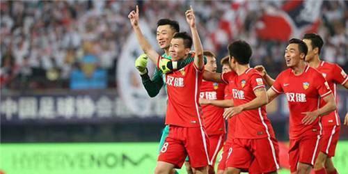中国足球队批量死亡，豪言21亿买梅西的中国最大