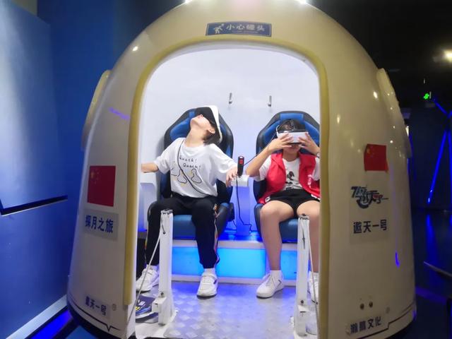 共同聚焦南昌华南城系列活动2020南昌市首届航天科普展火热进行时