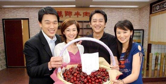 21岁出道37岁才出名，与妻子恩爱多年，今演技被认可非常低调