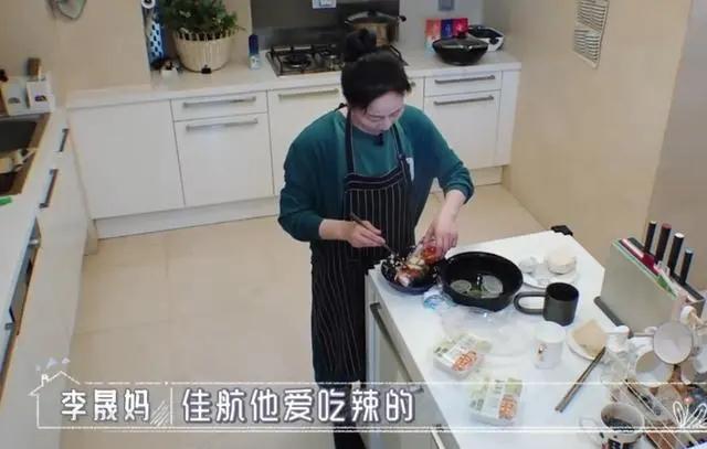 当《婆婆和妈妈》放一起，看林志颖撕下“伪装