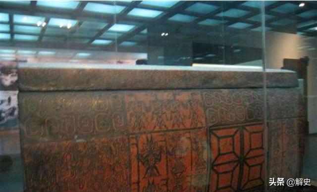 南京发现一明朝古墓，棺椁悬在空中，专家：这个答案找了500多年