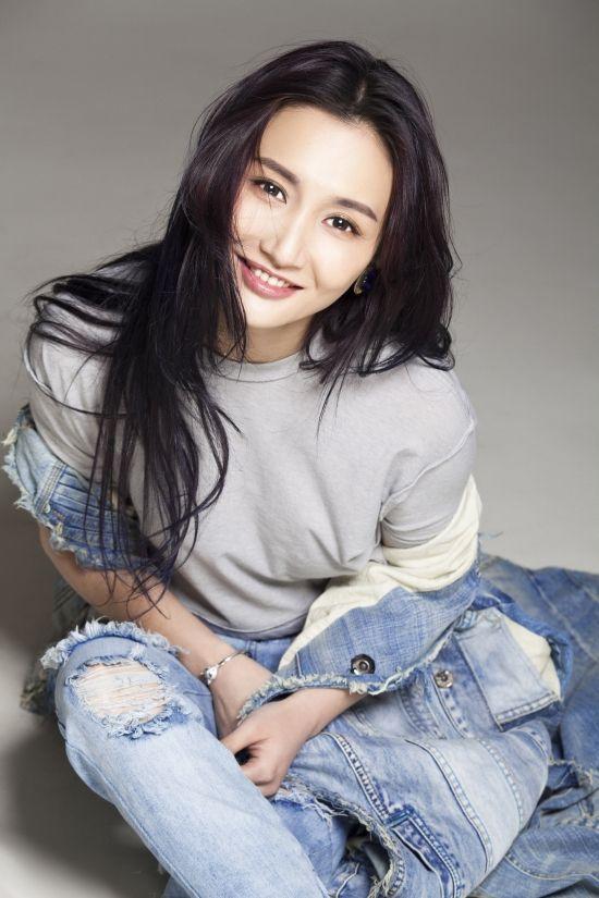 第二个陈羽凡！牛萌萌吸毒被抓还发文否认？禁毒总队回复啪啪打脸