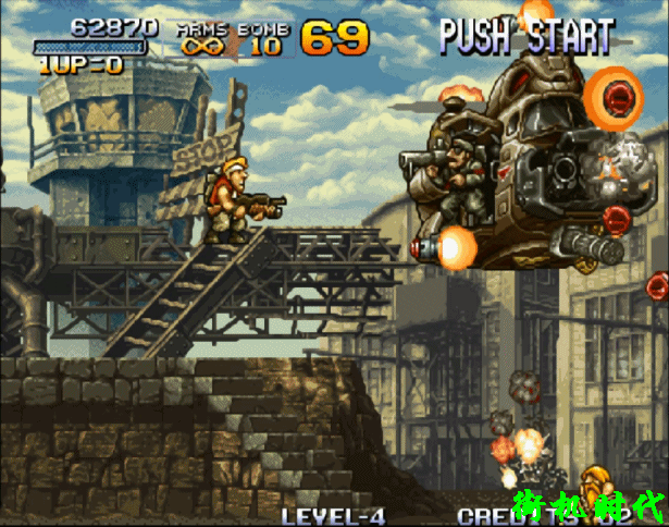 街機(jī)游戲最不思議的復(fù)活，被砍成兩截還能爬起來(lái)