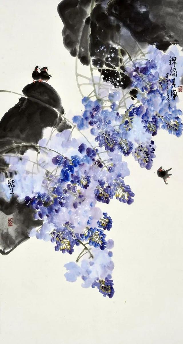 他的画引人遐想，味在笔墨之外