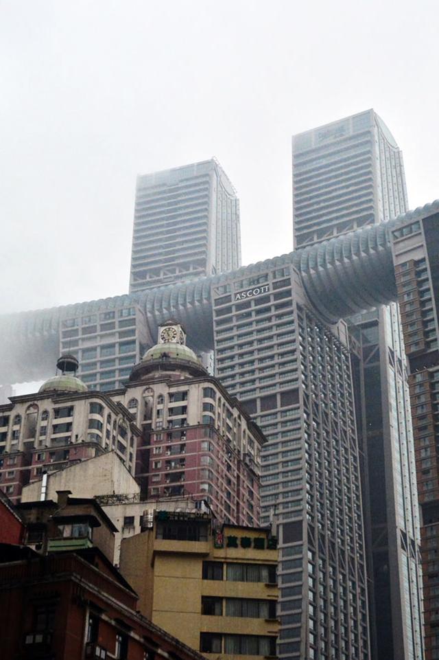 重庆城的日新月异，直辖23年之后，一直在变，却又一直没变
