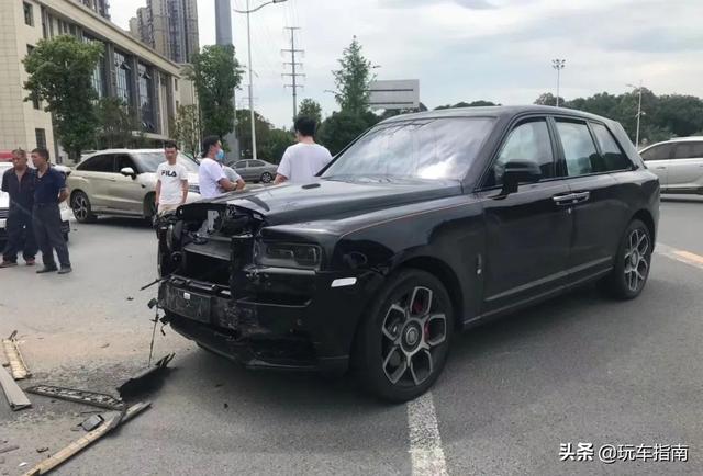 『相撞』劳斯莱斯与长安相撞损失上百万 莫要道德绑架认清违法现实