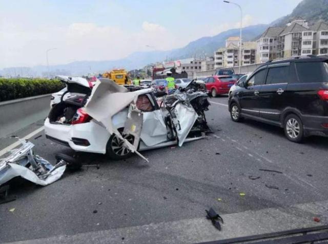 酒后找代驾却被交警罚，车主：不过是开下空调，怎么就成酒驾了？