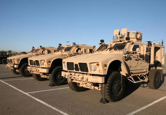 二手就是便宜？阿联酋狂购4569辆军车，仅付5.5