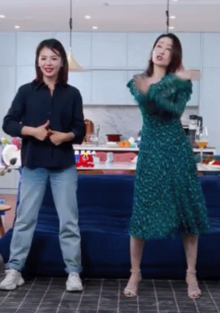 刘涛直播卖房,学刘敏涛跳女团舞,被疑和老公婚变为了蹭热度真拼了