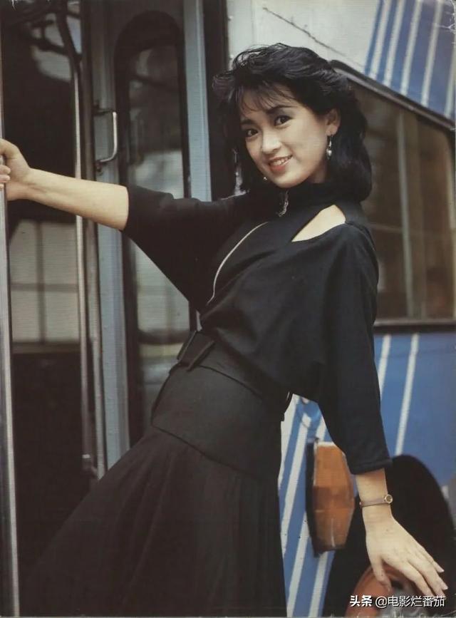 《雪山飞狐》魔咒30年，女演员都不幸福，只有“
