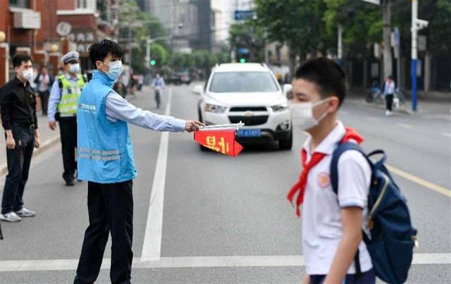 开启学生专车、加密发车班次 上海公交全力护航