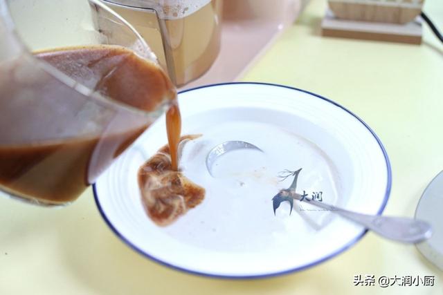 广式千层红枣糕，能不能Q弹爽滑，层层分明，关键这一步做好