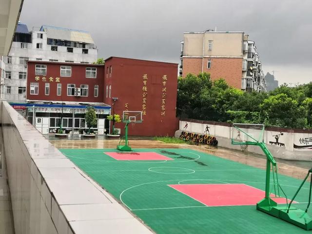 特大喜讯：华一双师小梅花学校五大尊享福利