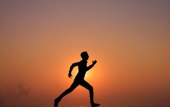 早上跑步和晚上跑步的人，有什么区别吗？谁的身体更健康？