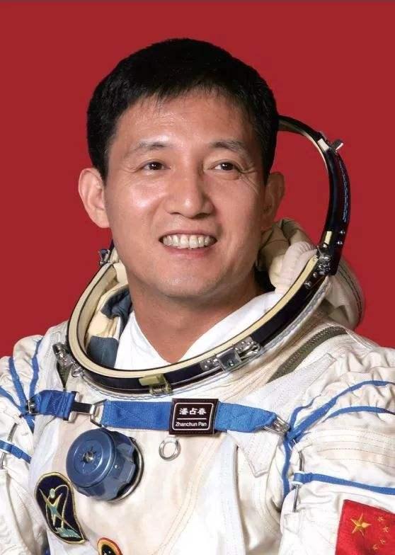 中国航天日｜在为上过天的英雄点赞时，这批特殊航天员也该被记住