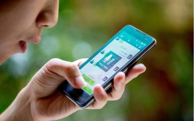 马云估计没想到，大爷大妈们更爱微信，是因为