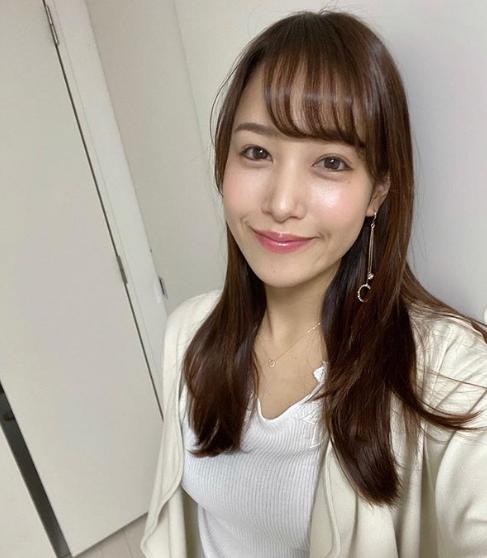 甜心主播与人夫在beKTV偷情，被曝光，形象净毁被封杀