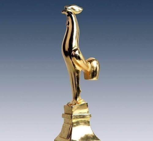 金鸡奖公布评选标准！新增规定引热议，表演类