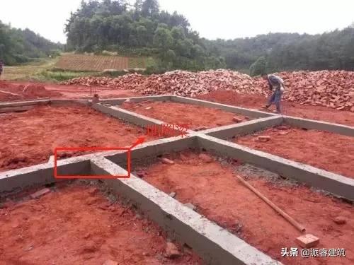 回乡建房，不知道这些，很可能被包工头坑