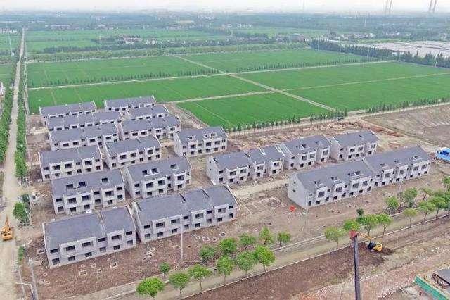 黄浦江以南的上海市松江区泖港镇：人口少、离