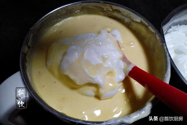 做蛋糕总失败，试试这做法，厚实不开裂，嫩得直颤悠，特别香