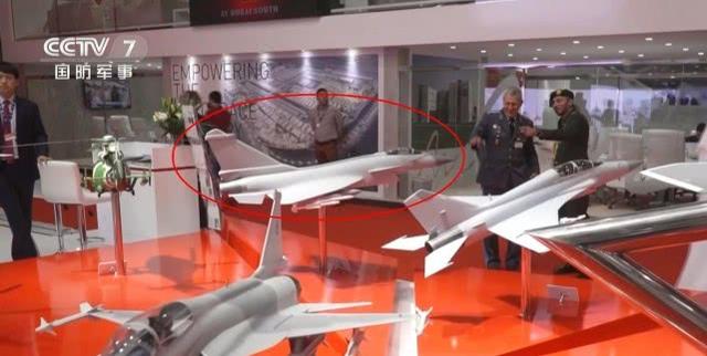 性价比太合算，伊朗据传买歼-10，配一导弹可打