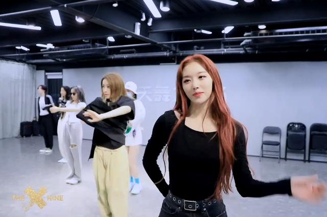 团综|《非日常派对》THE9团综热度直线飙升 喻言成功追星明道