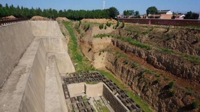 陕西一村子庄稼年年收成不足，专家闻讯赶来：下面有大工程