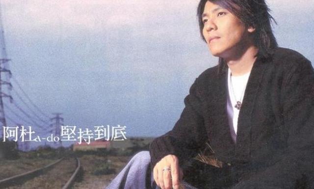 他曾一手捧红林俊杰，却在大火时退出歌坛，如