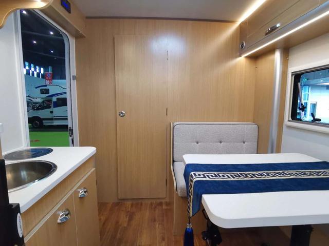 一款车型 两种布局 满足多样化需求 迷野480拖挂房车