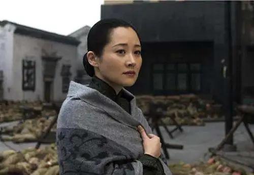 51岁的许晴：情史如此丰富，为何至今仍单身？网友表示：不敢娶