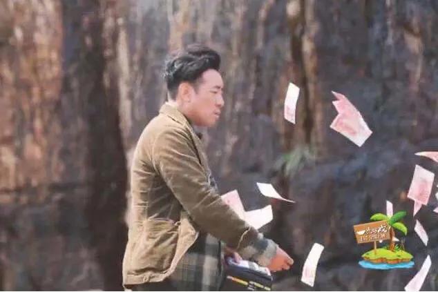 他嫌5天1000片酬太少不肯干，后来三年没戏拍，一天100的活也肯接