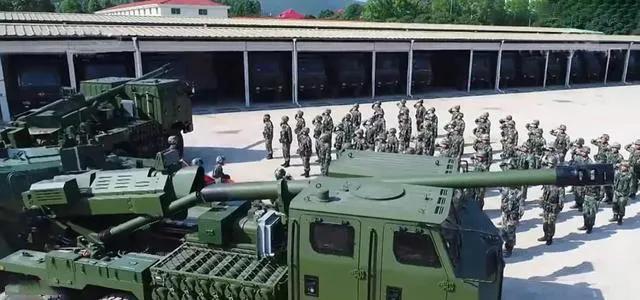 东部战区这种炮为啥引起如此轰动？说说炙手可