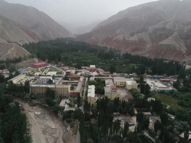 扶贫故事｜你在我眼中是最美，每一个微笑都让我沉醉